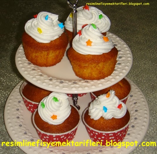 portakalli-mini-kek-tarifi-muffin-